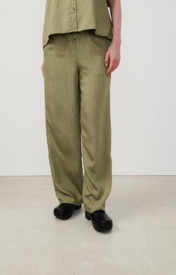 Best American Vintage Pantalon Femme Okyrow Olive Raye